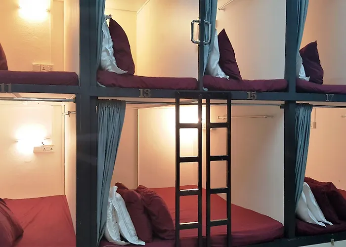 Meadows Hostel Singapore